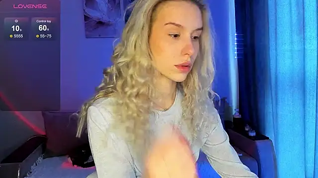 Elysia_kiss: онлайн-секс-чат