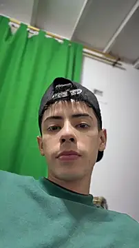 Sebastian_Reed Show Webcam