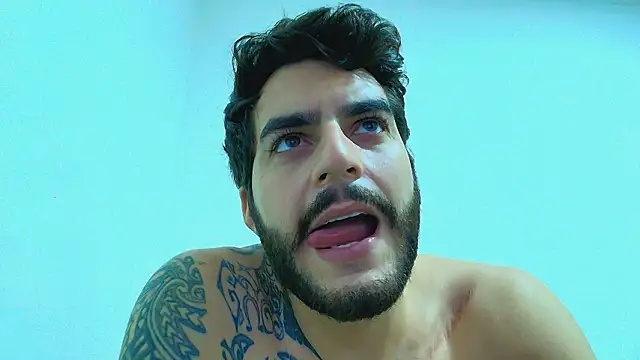 thomas_gun Adlı Modelin Canlı XXX Sohbeti