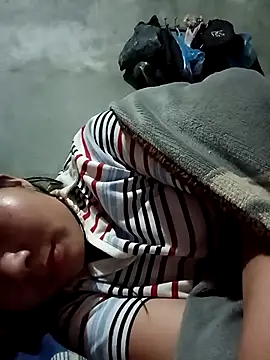 vangkt-cute Chat XXX in diretta