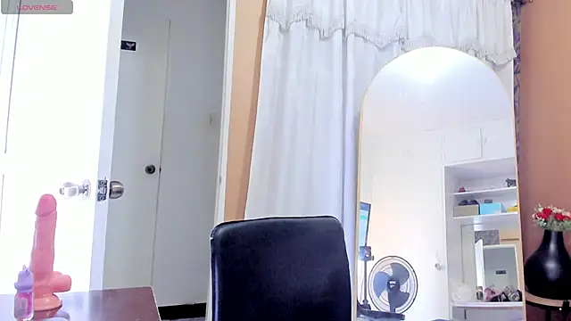 july_quinzel's Webcam Show