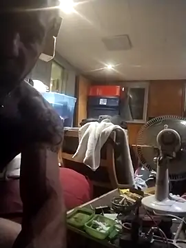 AceticPinscher Adlı Modelin Canlı XXX Sohbeti