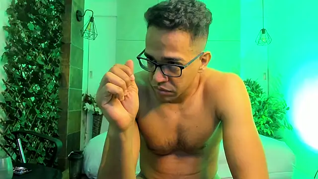 Czat XXX na żywo – JacobDraven