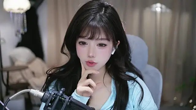 Cecily 现场XXX聊天