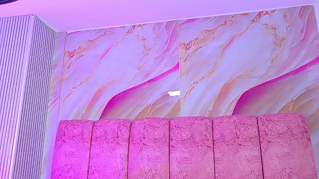 emmacurvyのライブXXXチャット