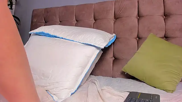 aleja_cute_ élő XXX-chatje