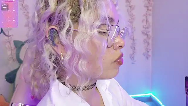 Chat +18 de Haelycute ao vivo