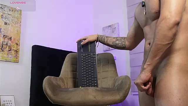 Thiago_Hill 在線直播表演