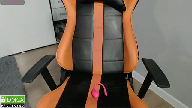 crystalyss 即時 XXX 聊天