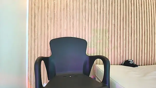 lian_cameron Adlı Modelin Canlı XXX Sohbeti