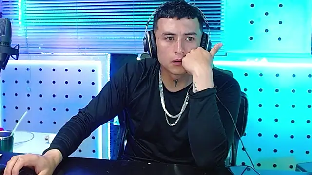 Онлайн чат XXX Godofcumxxx