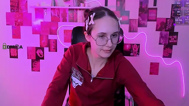 Chat XXX ao vivo de mona_cloud