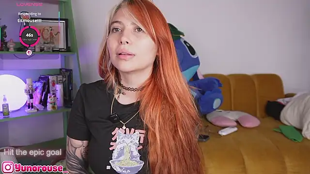 Chat +18 de YunoRose_ ao vivo