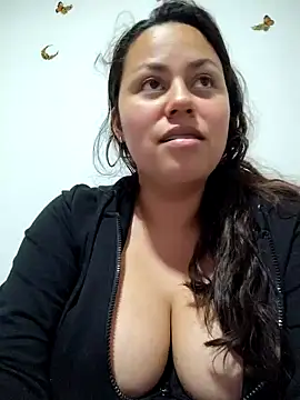 camila-titis Adlı Modelin Canlı XXX Sohbeti