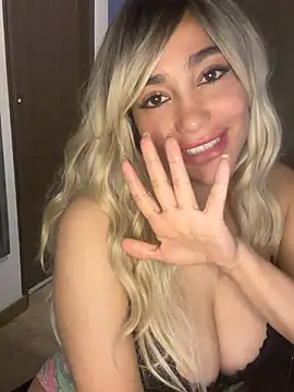 JulietaRous Adlı Modelin Canlı XXX Sohbeti