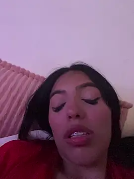 Pokazy przed kamerką – sylphiee_