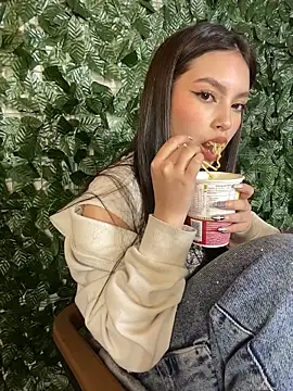 Mady_Pink Chat XXX live