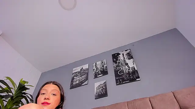 aleja_cute_のライブXXXチャット