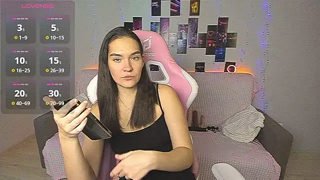 Lola_Doll_xのライブXXXチャット