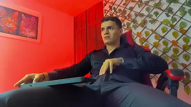 ALPHA_DOMINUS_ webcam show