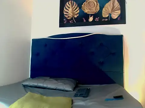 Karlaa_Hernandez_'s Webcam Show