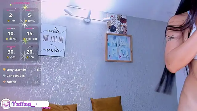 Онлайн чат XXX Luxury_Woman