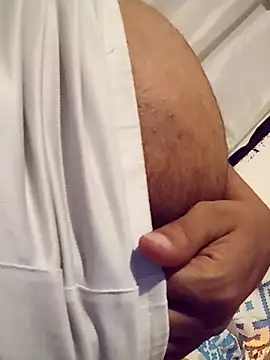 SkinniYamo: вебкам-шоу