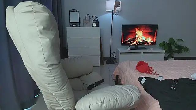 Kurohyooo's Live XXX Chat