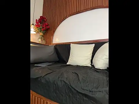 B_Wild Chat XXX in diretta