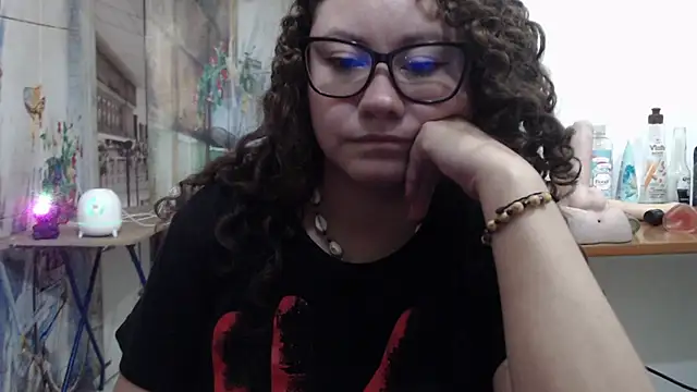 curly_greeneyed – Live XXX-chat