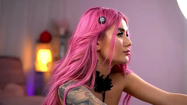 Czat XXX na żywo – Miky_Lust