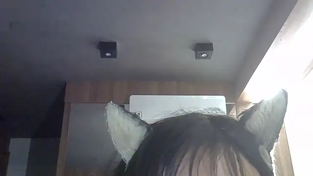 SkinnyKitten Live XXX Chat