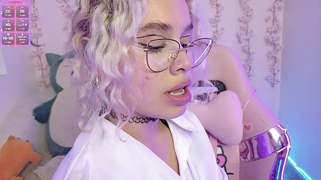 Haelycute লাইভ XXX চ্যাট