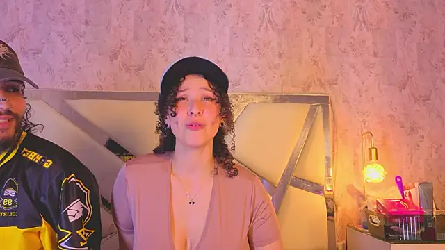 Benny_and_Mark Adlı Modelin Canlı XXX Sohbeti