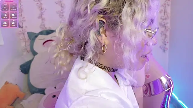 Haelycute 现场XXX聊天