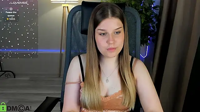 crispy_amber Webcam-Show