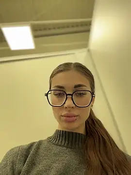 Charming_Ritta 即時 XXX 聊天