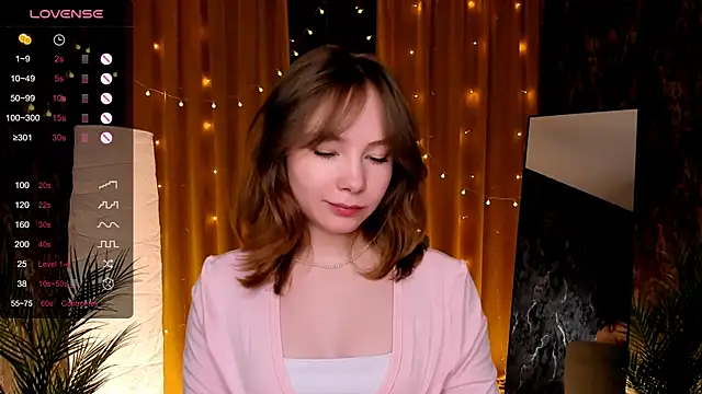 LanaBlu_'s Live XXX Chat