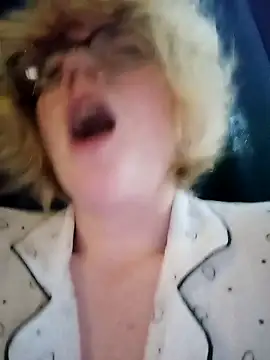 mcjbgfhgjhiiilllufjyf Adlı Modelin Canlı XXX Sohbeti