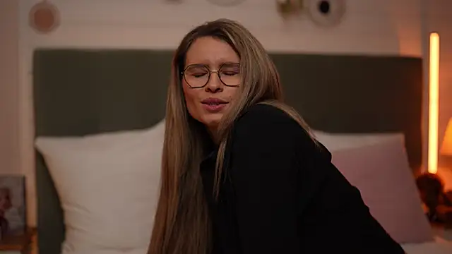 دردشة BrandyWhite الجنسية المباشرة