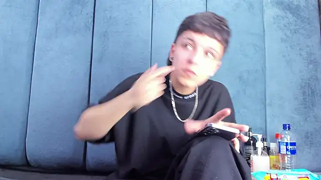 Megan_Thompson_ Adlı Modelin Canlı XXX Sohbeti