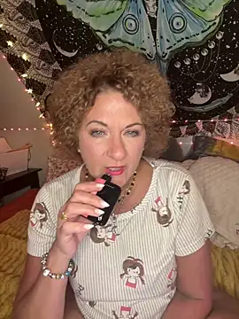 Chat +18 de SuzyCatzz ao vivo