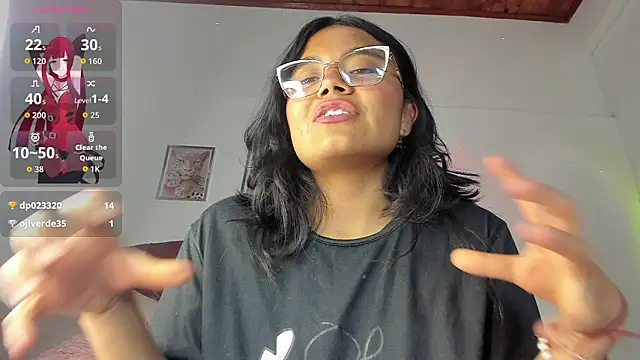 luna_velveth: онлайн-секс-чат