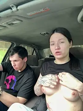 horny_milkis' Webcam Show