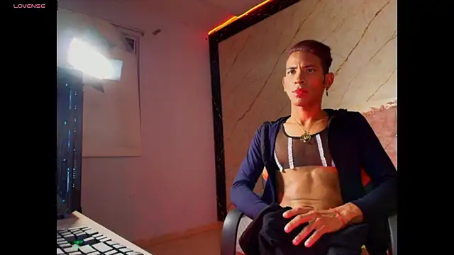 monserrat_petite Webcam show