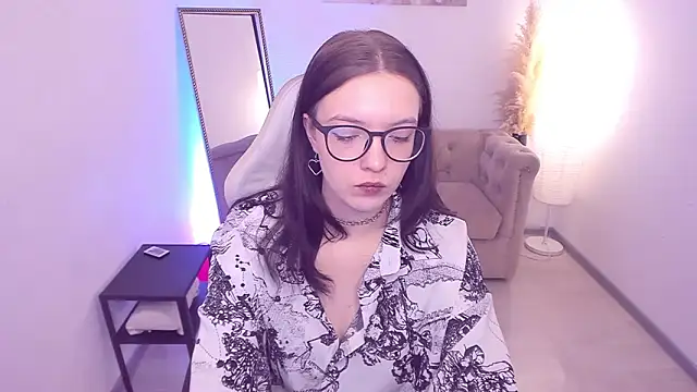 แชท XXX สดของ Emily_tender