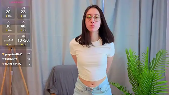 DoraWhitrock Chat XXX in diretta