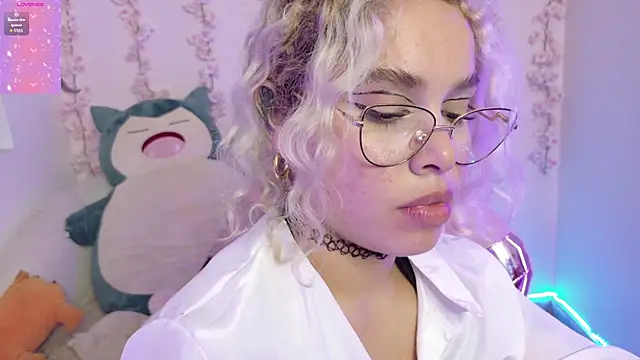 Chat +18 de Haelycute ao vivo