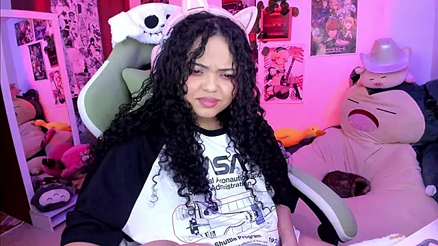 Chat +18 de anyburkee ao vivo