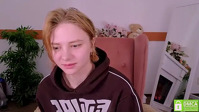 MirraBellantaのライブXXXチャット